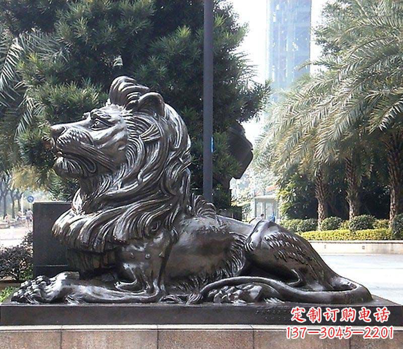 温州卧着的西洋狮看门狮子铜雕