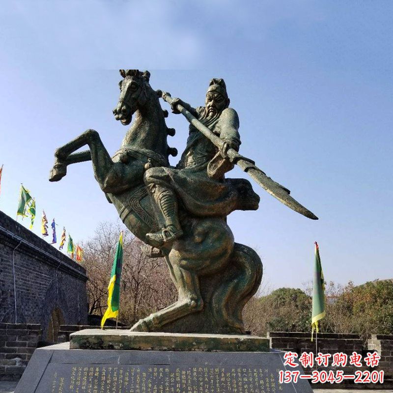 温州五虎上将关羽骑马舞大刀铜雕景观
