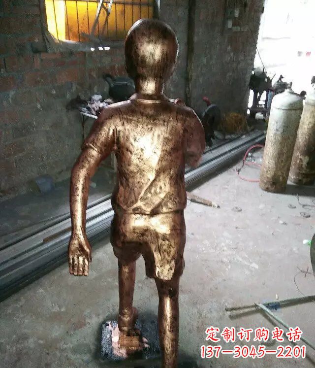 温州小孩跑步公园人物铜雕 (2)