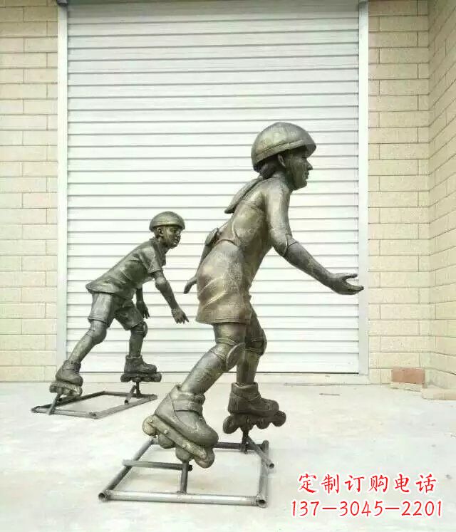 温州小孩玩轮滑公园人物铜雕