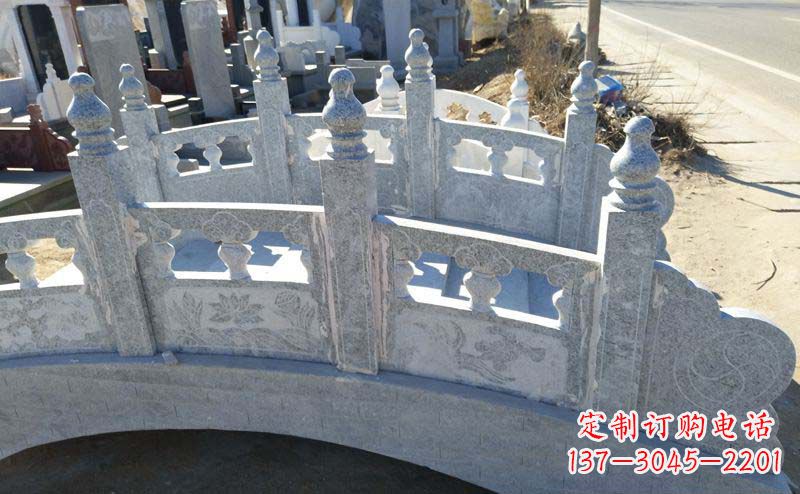 温州小区公园大理石拱桥