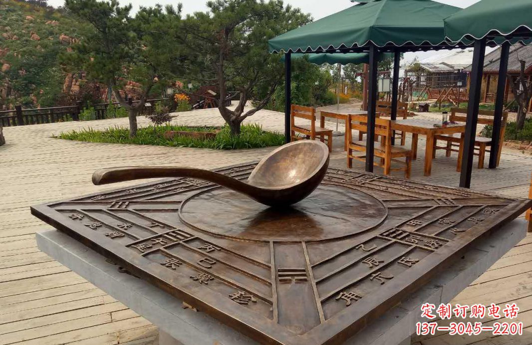 温州校园古代司南铜雕