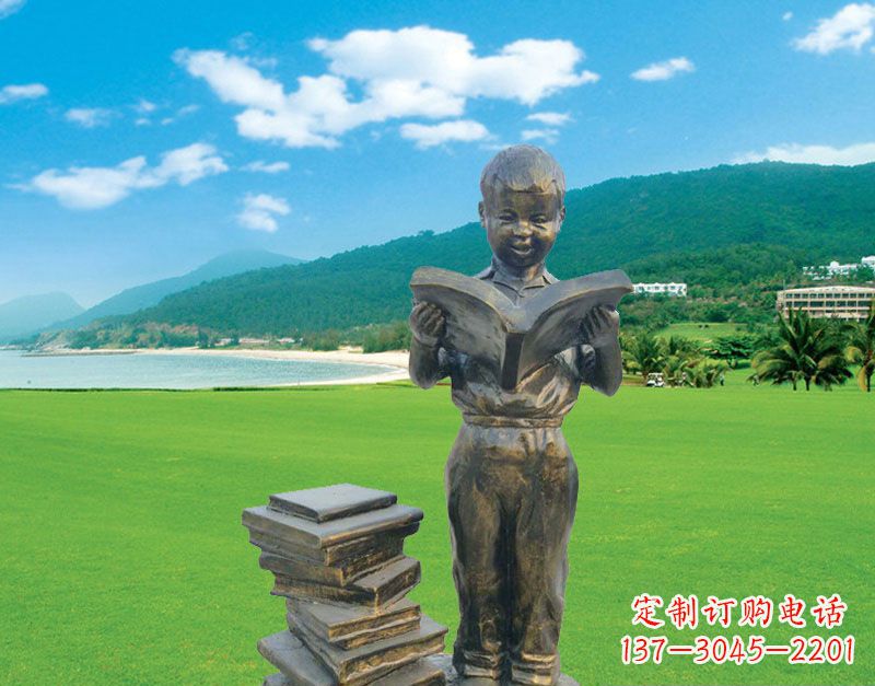 温州校园看书的小男孩雕塑