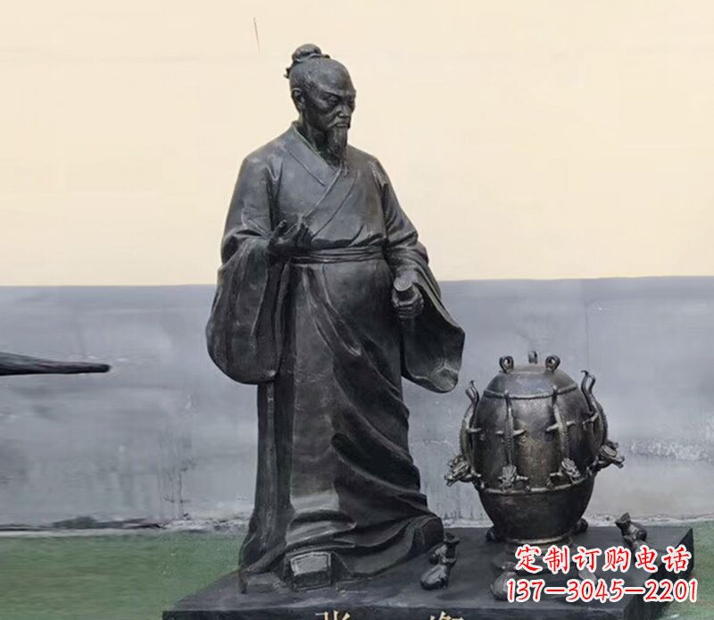温州学校张衡和地动仪铜雕