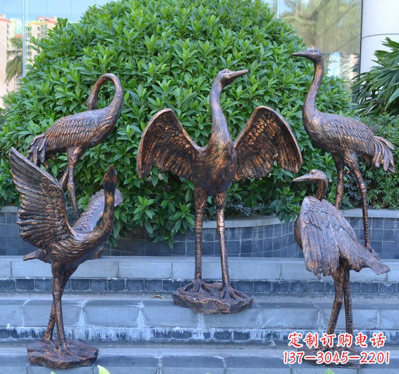 温州展翅仙鹤雕塑