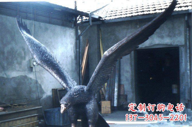 温州铸铜老鹰企业动物铜雕