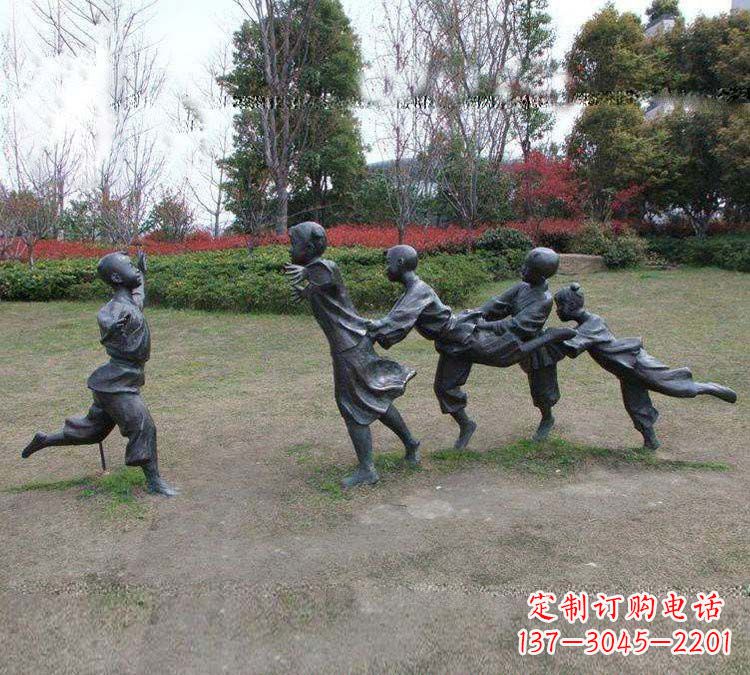 温州铸铜老鹰捉小鸡儿童雕塑