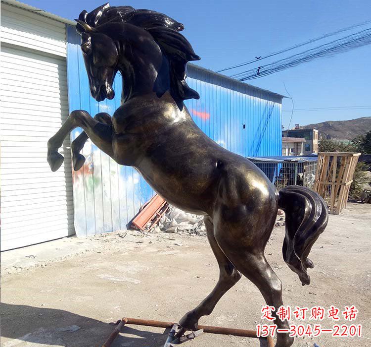 温州铸铜立马
