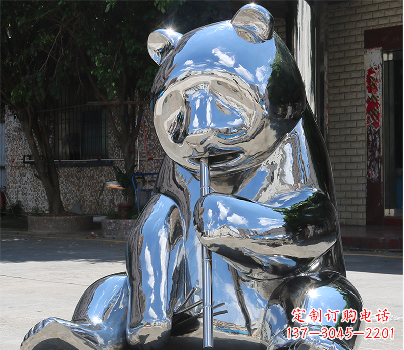 温州不锈刚熊猫雕塑