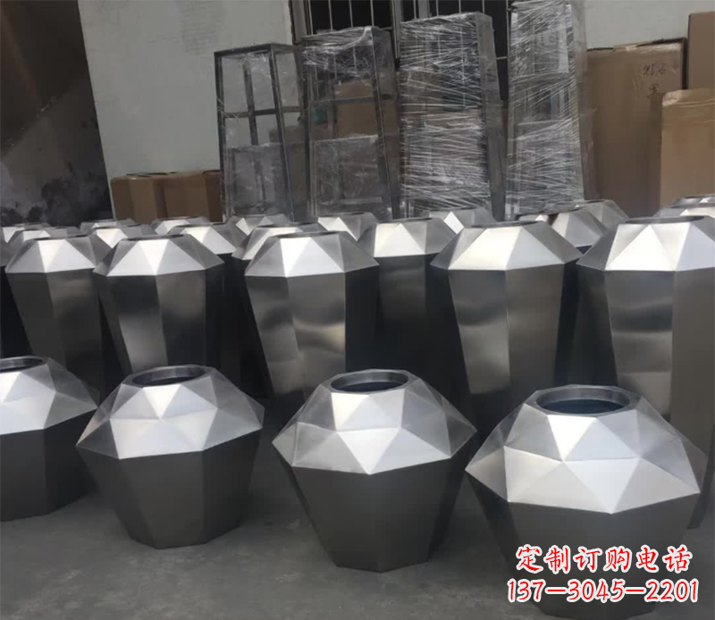 温州不锈钢组合花盆雕塑
