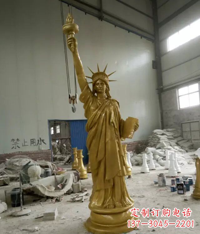 温州自由女神玻璃钢仿铜人物雕塑
