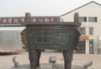 温州铸铜四足方鼎雕塑