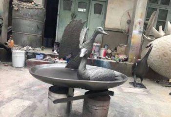 温州铸铜天鹅雕塑公园天鹅流水摆件铜雕