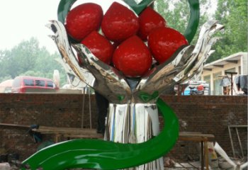 温州不锈钢手捧草莓雕塑